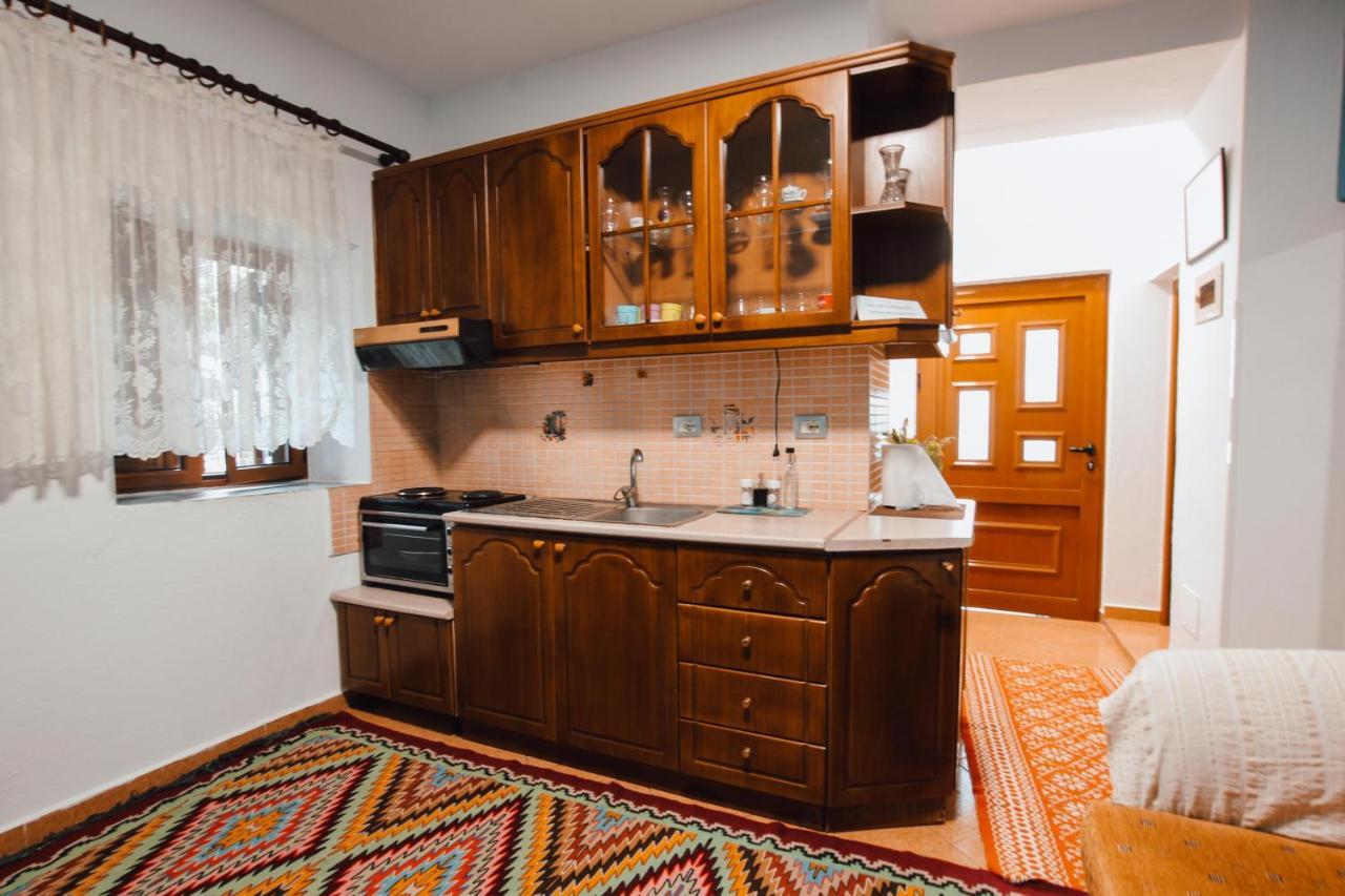 Bb Traditional Apartment Gjirokastër Exterior foto